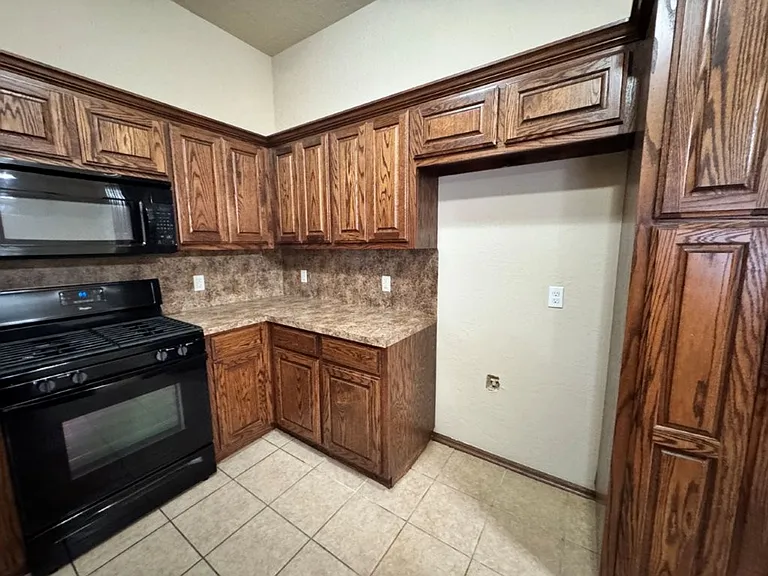 15012 Kyle Dr #A — Photo 6