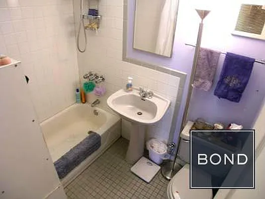 Rented by Bond New York | media 40