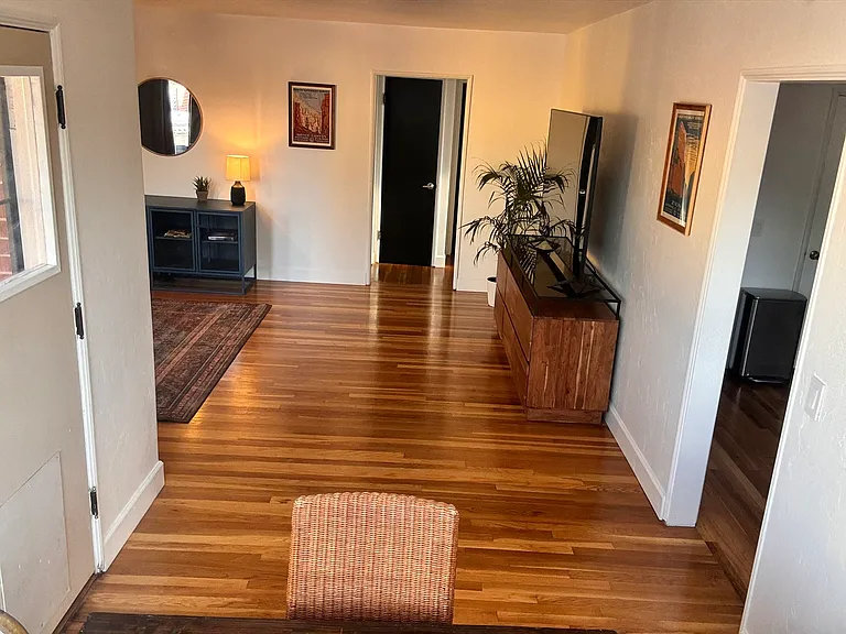 1721 E Waverly St — Photo 10