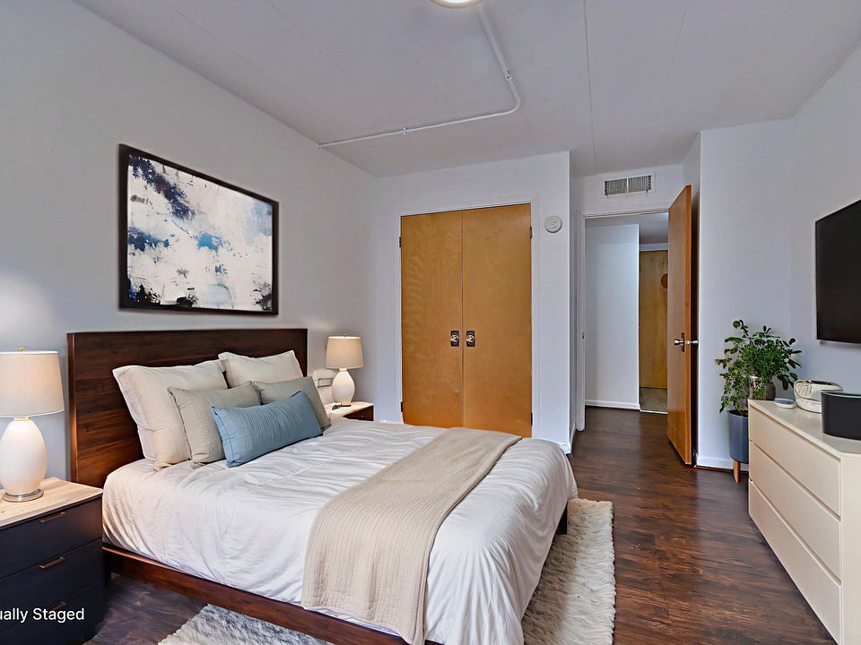 2nd image of 2800 Maple Ave APT 31C
