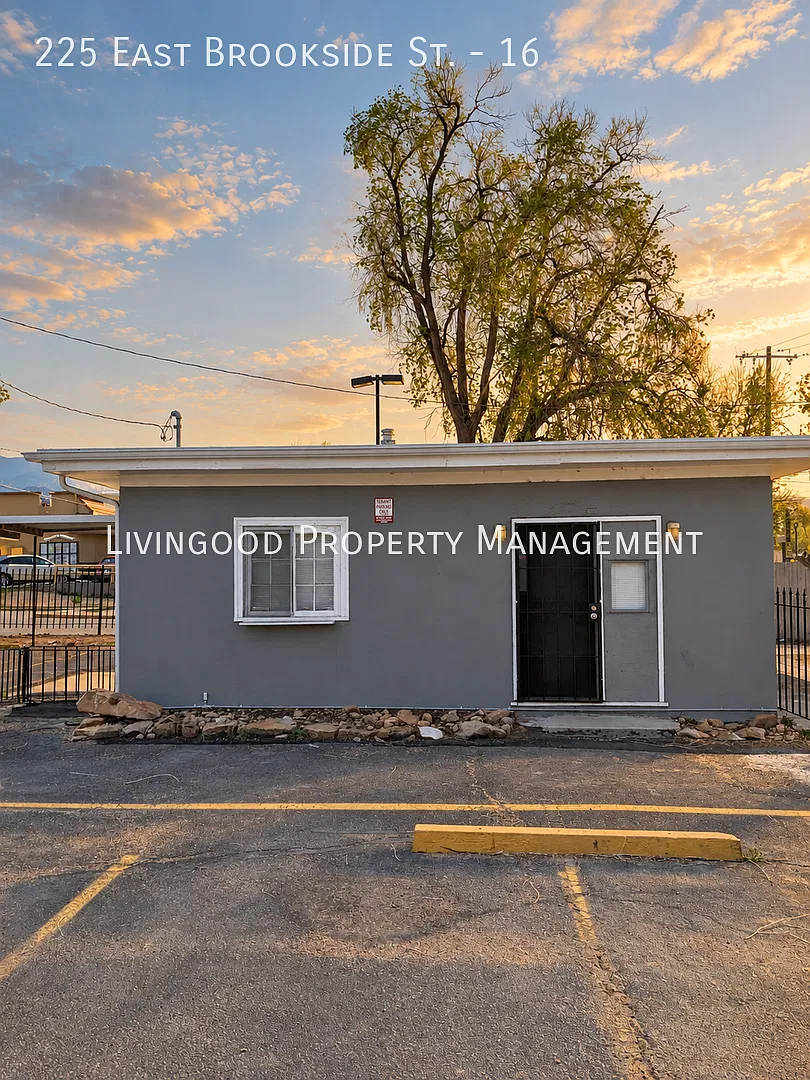 225 E Brookside — Photo 3