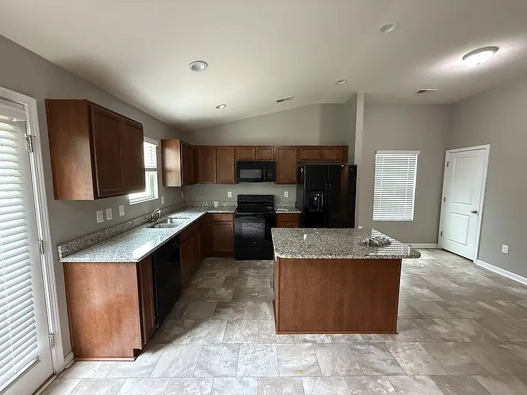 141 Butler Knoll Ct — Photo 24