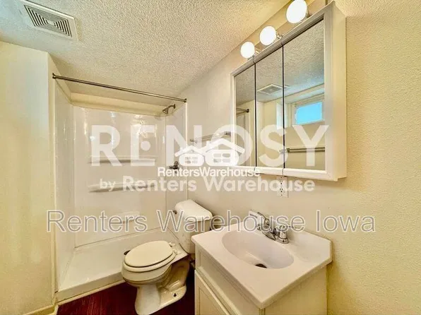 703 Prairie St, Adel, IA 50003