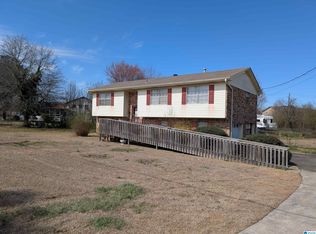 1052 10th St, Pleasant Grove, AL 35127