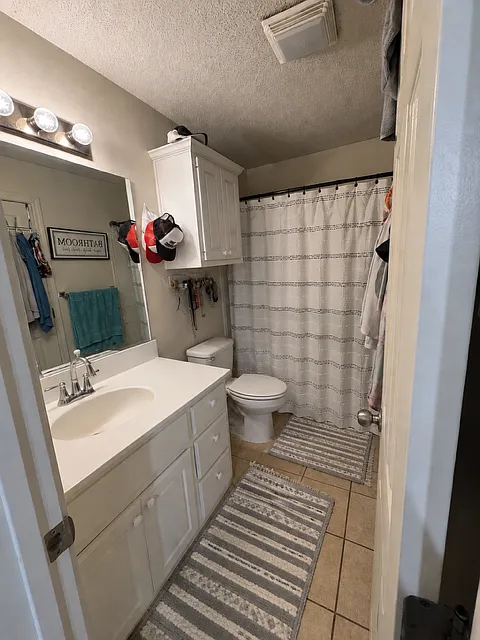 3214 111th st - B — Photo 3