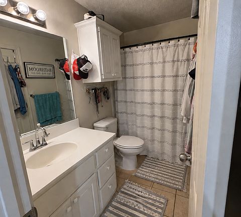 2nd image of 3214 111th St Unit B