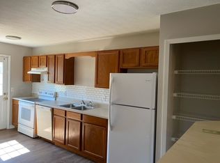 216 Poplar Cir #A, Versailles, KY 40383