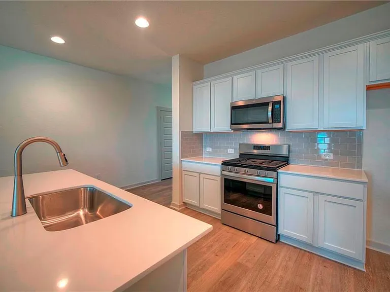 7920 City Top Blvd — Photo 12