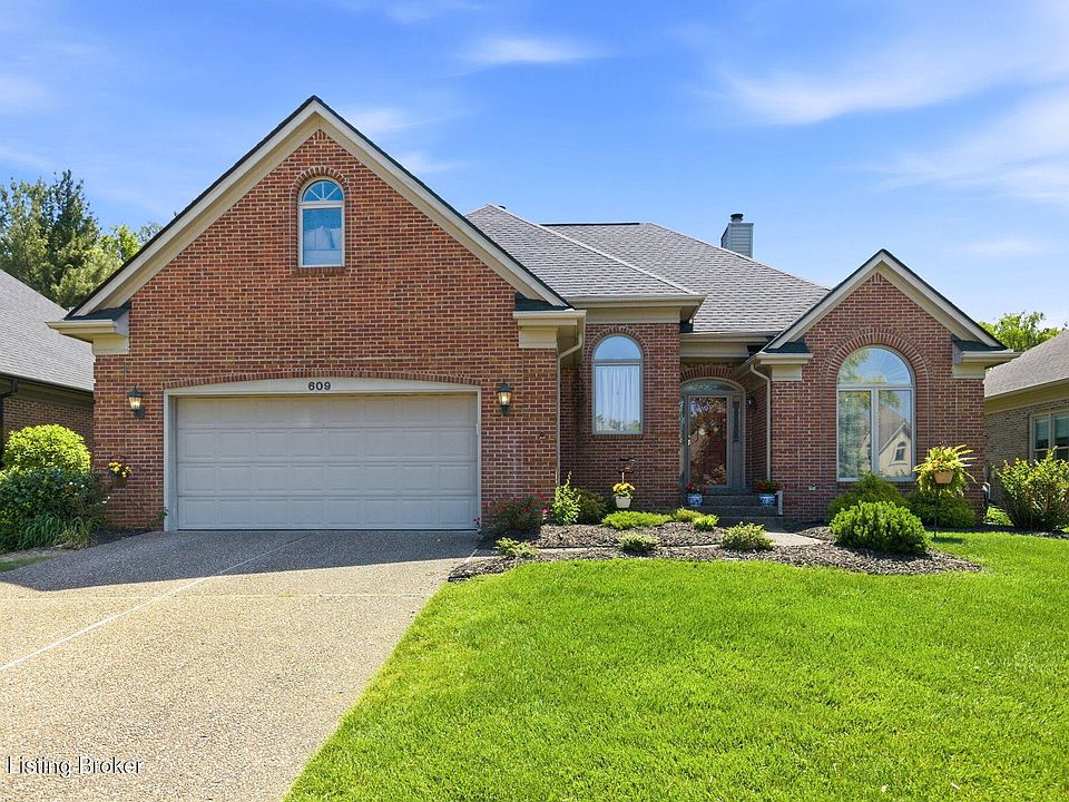 1st image of 609 Willowhurst Pl