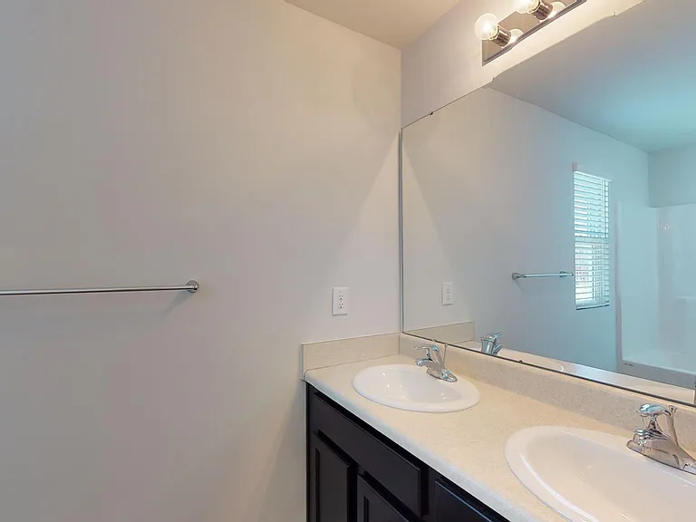 129 Maple Tree Ln — Photo 16