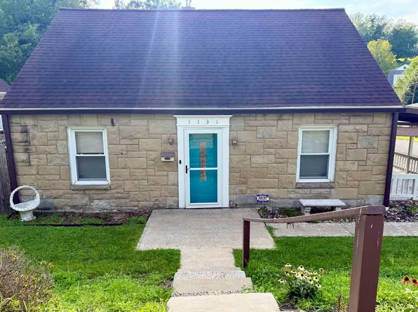 1131 S Park Dr, Fairmont, WV 26554