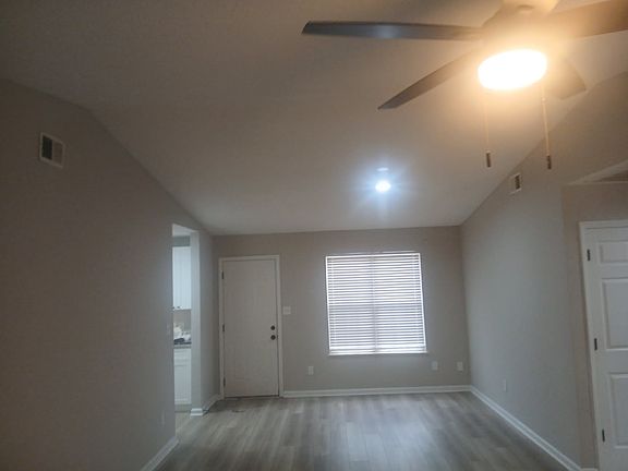 4th image of 3341 New Rd