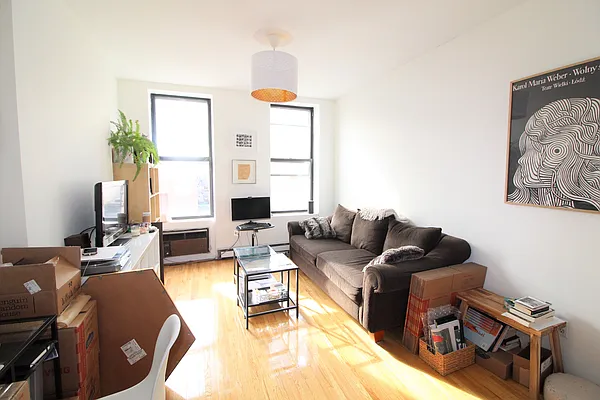 Rented by Compass | media 18