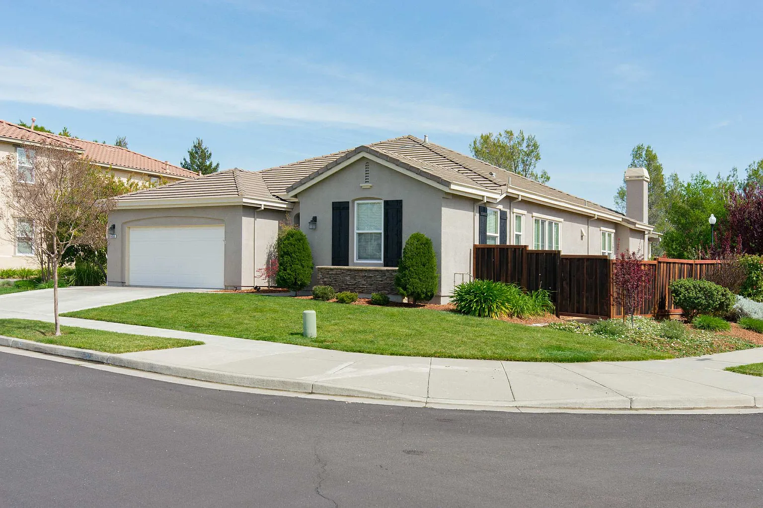 4503 Avondale Cir photo 1