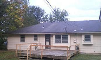 2nd image of 324 N Randolph St