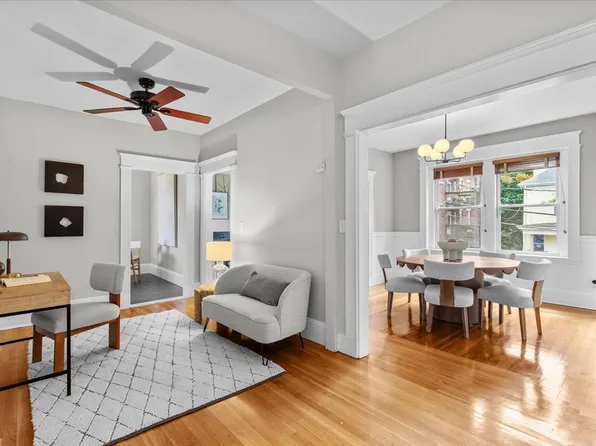 9 Verndale St APT 2, Brookline, MA 02446