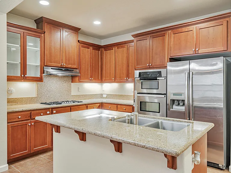 5266 Fioli Loop — Photo 4