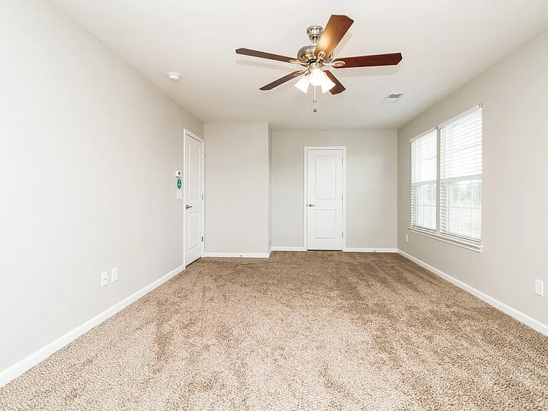 2707 Candlewick Ct — Photo 11
