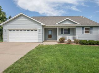 822 Milford St, Marengo, IA 52301