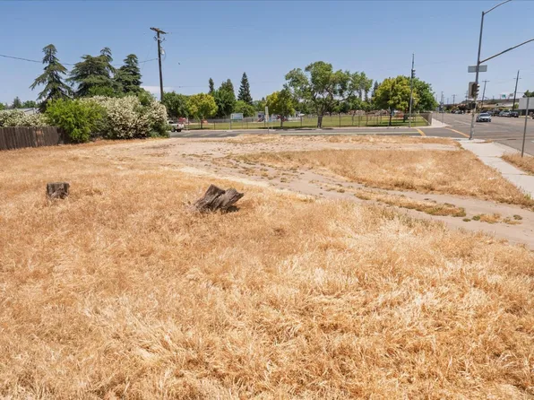 4615 N Maple Ave, Fresno, CA 93726