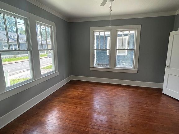 4th image of 217 W Vine St