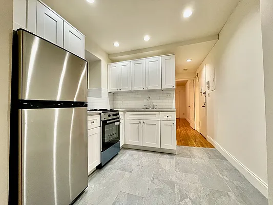 Rented by J & L Holding Corporation | media 15