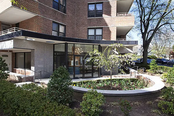 Sold by Corcoran | media 13