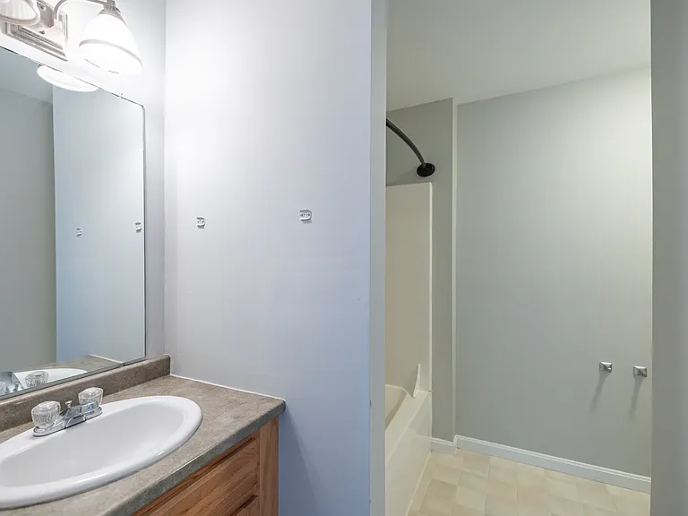73 Millbrook Ln — Photo 17