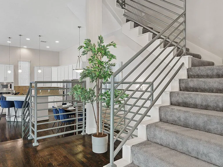 208 Detering St — Photo 22