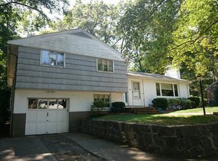 85 Vine St, Newton, MA 02467