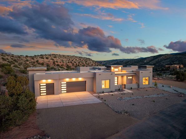 262 Diamond Tail Rd, Placitas, NM 87043