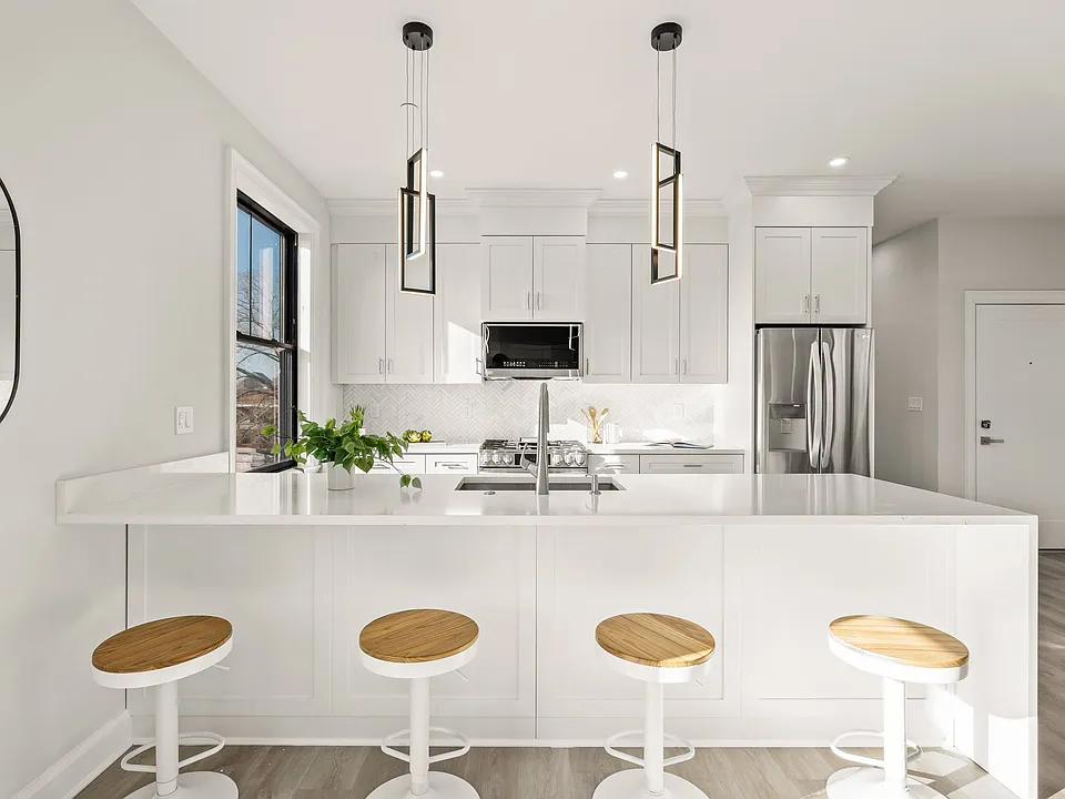 16 Foster Ct #3B