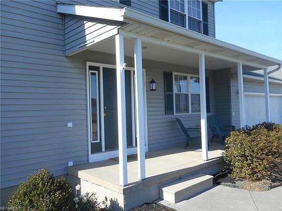 2nd image of 3466 Bellflower Dr