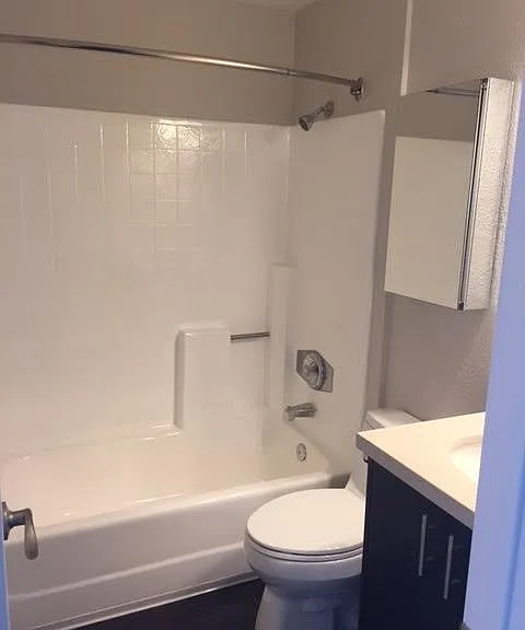 Uptown Villa — Photo 15