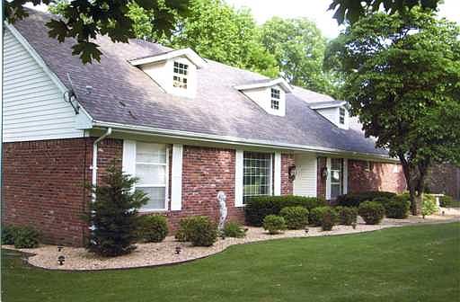 1st image of 509 W Valley West Dr