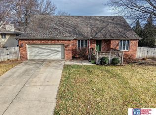 2720 S 75th St, Lincoln, NE 68506