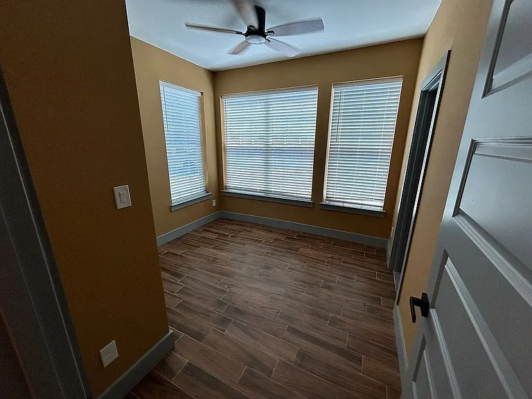 4534 N Shore Dr — Photo 19