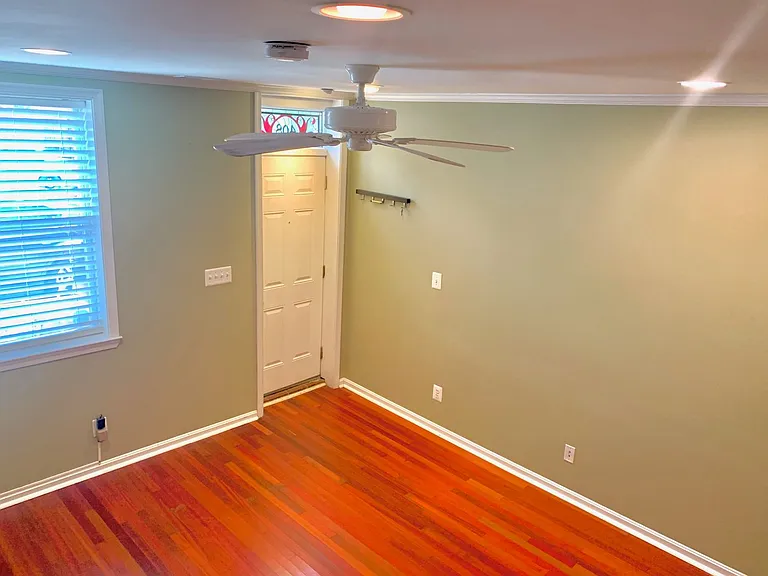 408 S Washington St — Photo 2