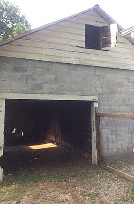 2nd image of 1002 Goldsboro Ave