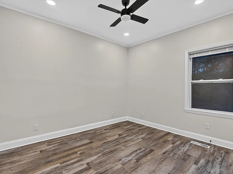 1713 S Orchard Knob Ave — Photo 12
