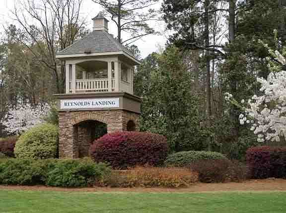 5th image of 1041 Pebble Hill Ln