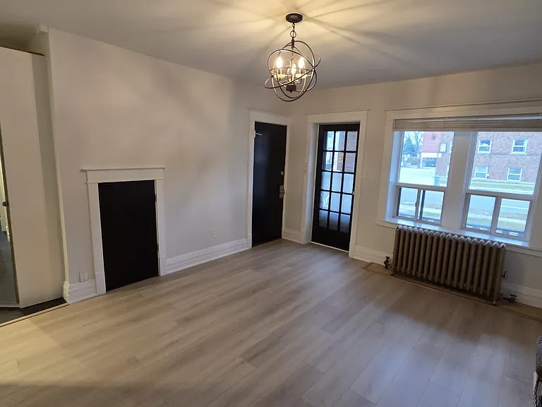 479 Aberdeen Ave #1 — Photo 4