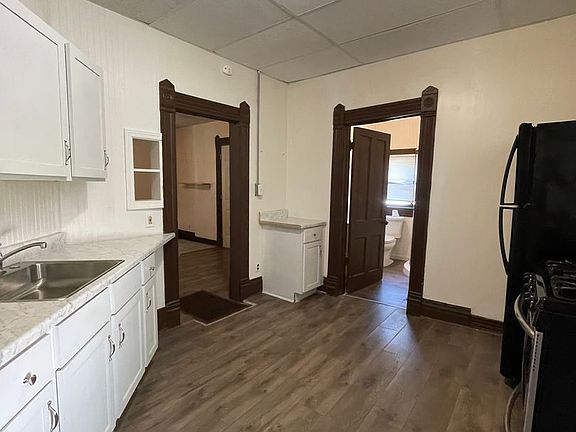 5th image of 502 Neosho St #1