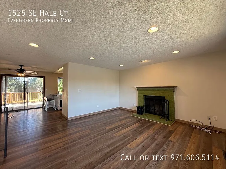 1525 SE Hale Ct — Photo 9