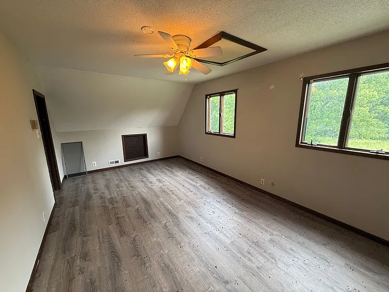 4284 Jefferson St — Photo 30