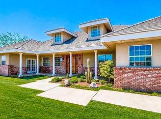 9126 Kittering Rd, Oak Hills, CA 92344