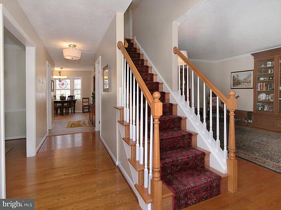 4th image of 11207 Clara Barton Dr