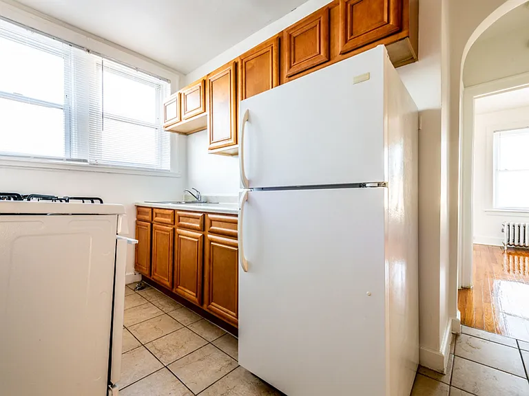 8222 S Ingleside — Photo 14