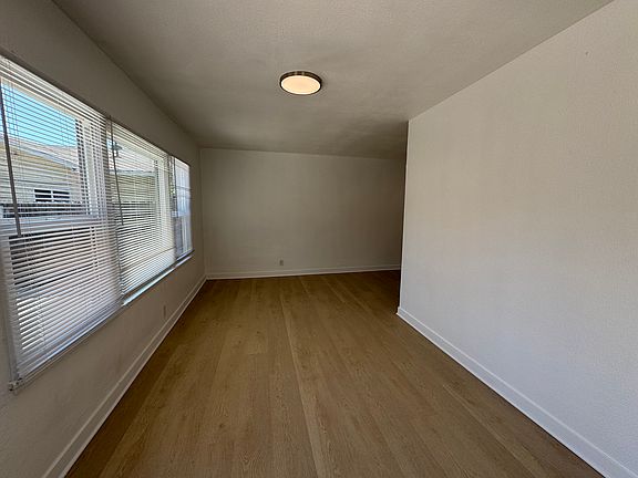 4th image of 271 Holt St APT A