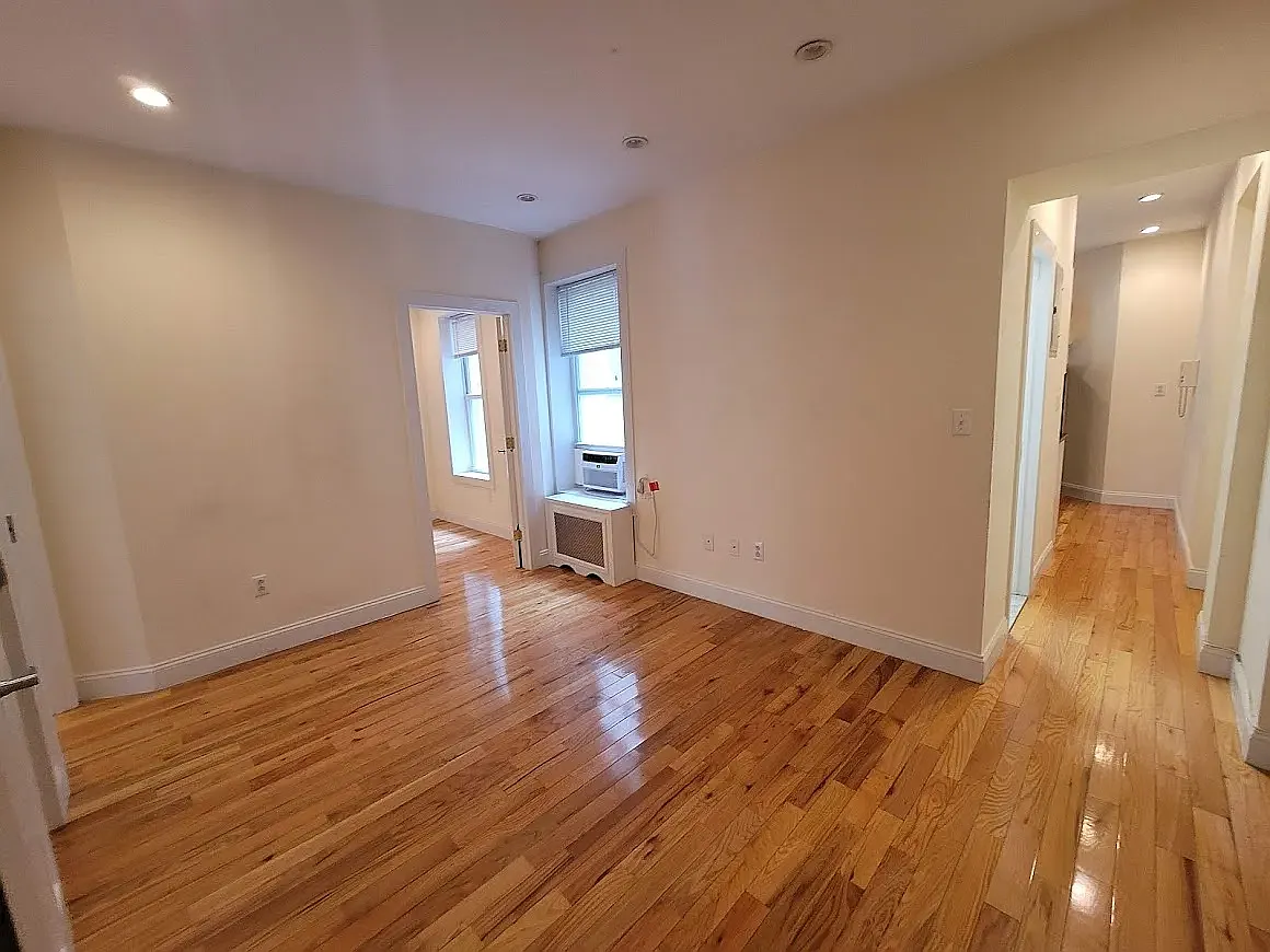 408 West 44th Street — Photo 1